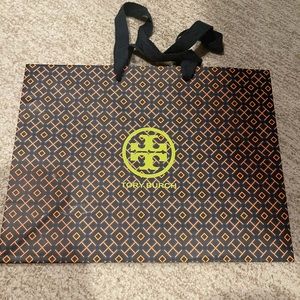 Tory Burch, Marciano shopping bags